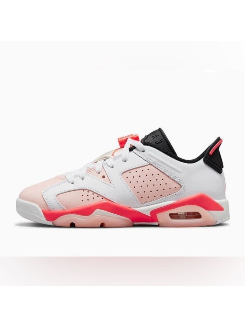Air Jordan 6 Retro Low Sneakers Youth - size 7Y